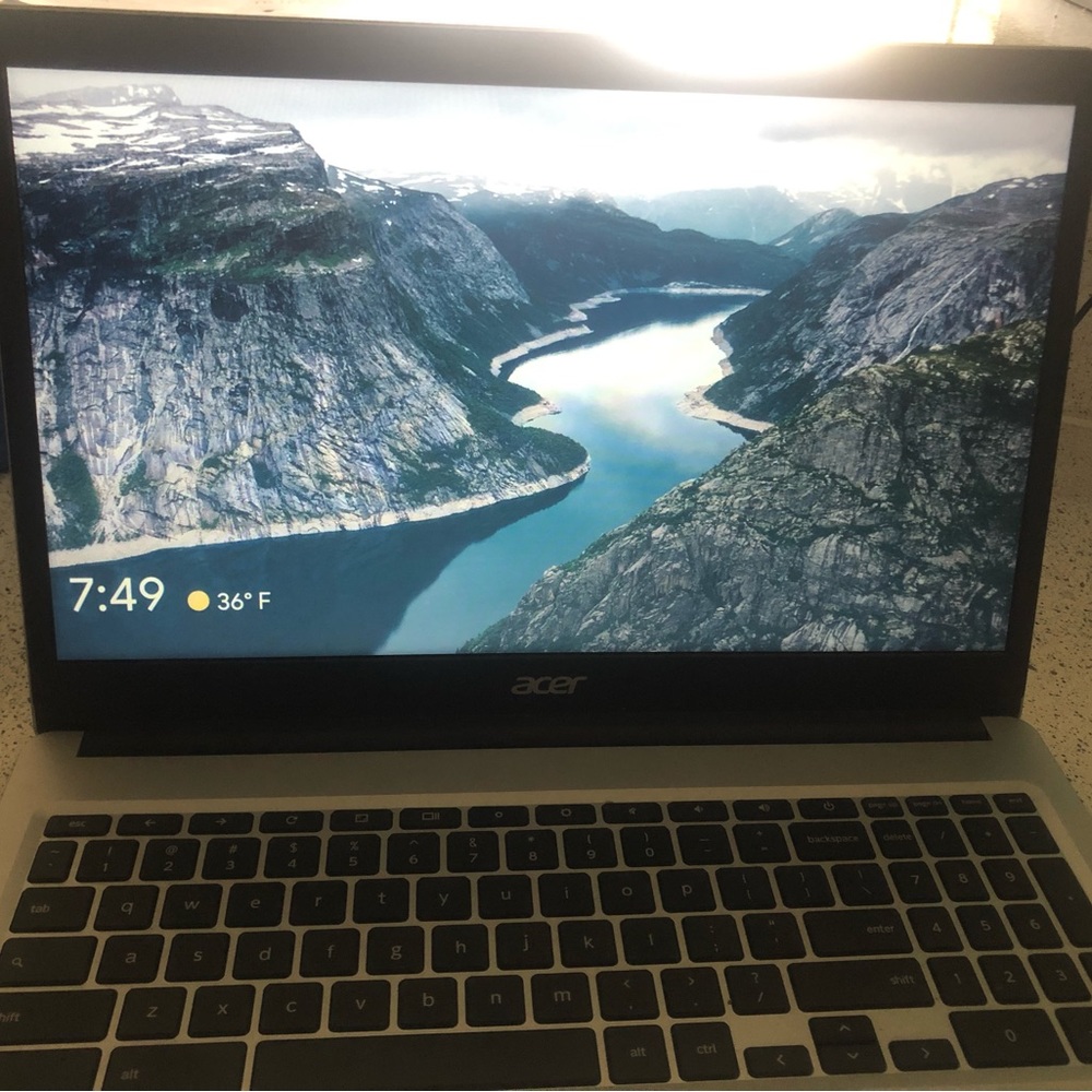 Acer lab top brand new never been used